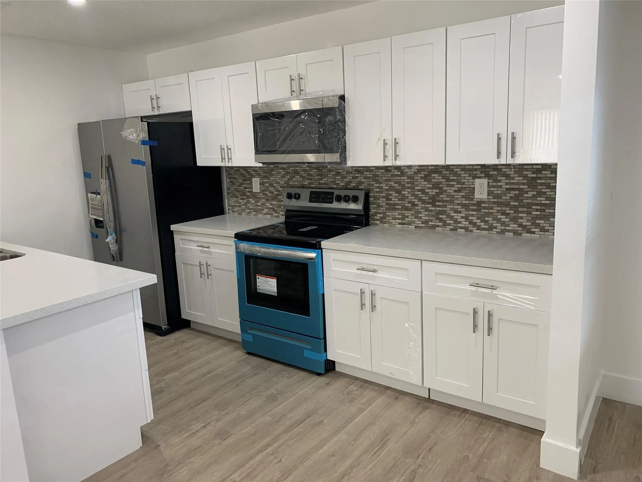 4121 Stirling Rd, #401