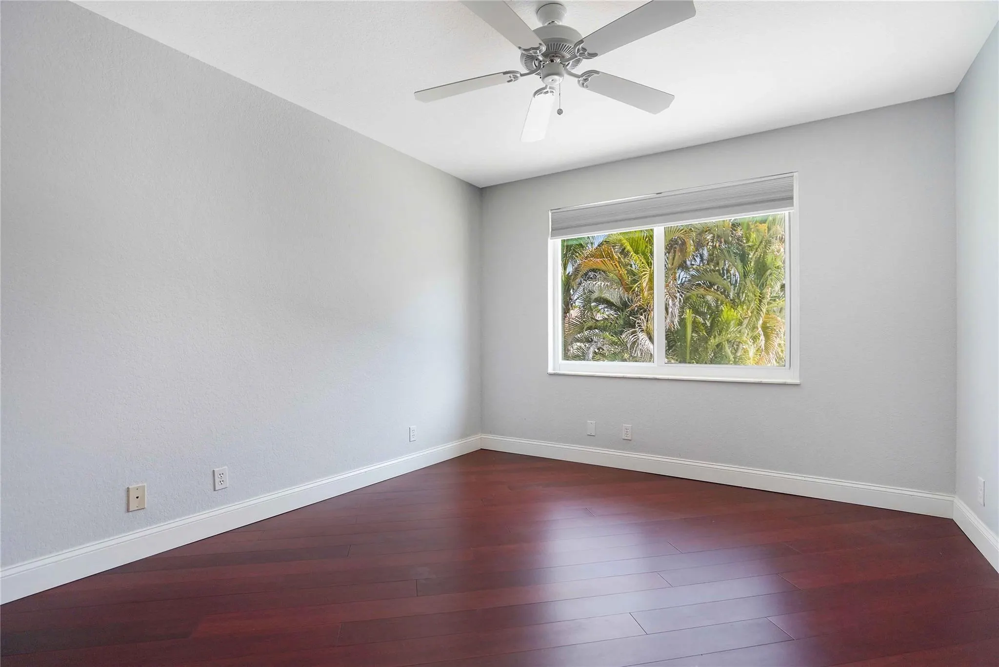 1828 NW 48th Ter