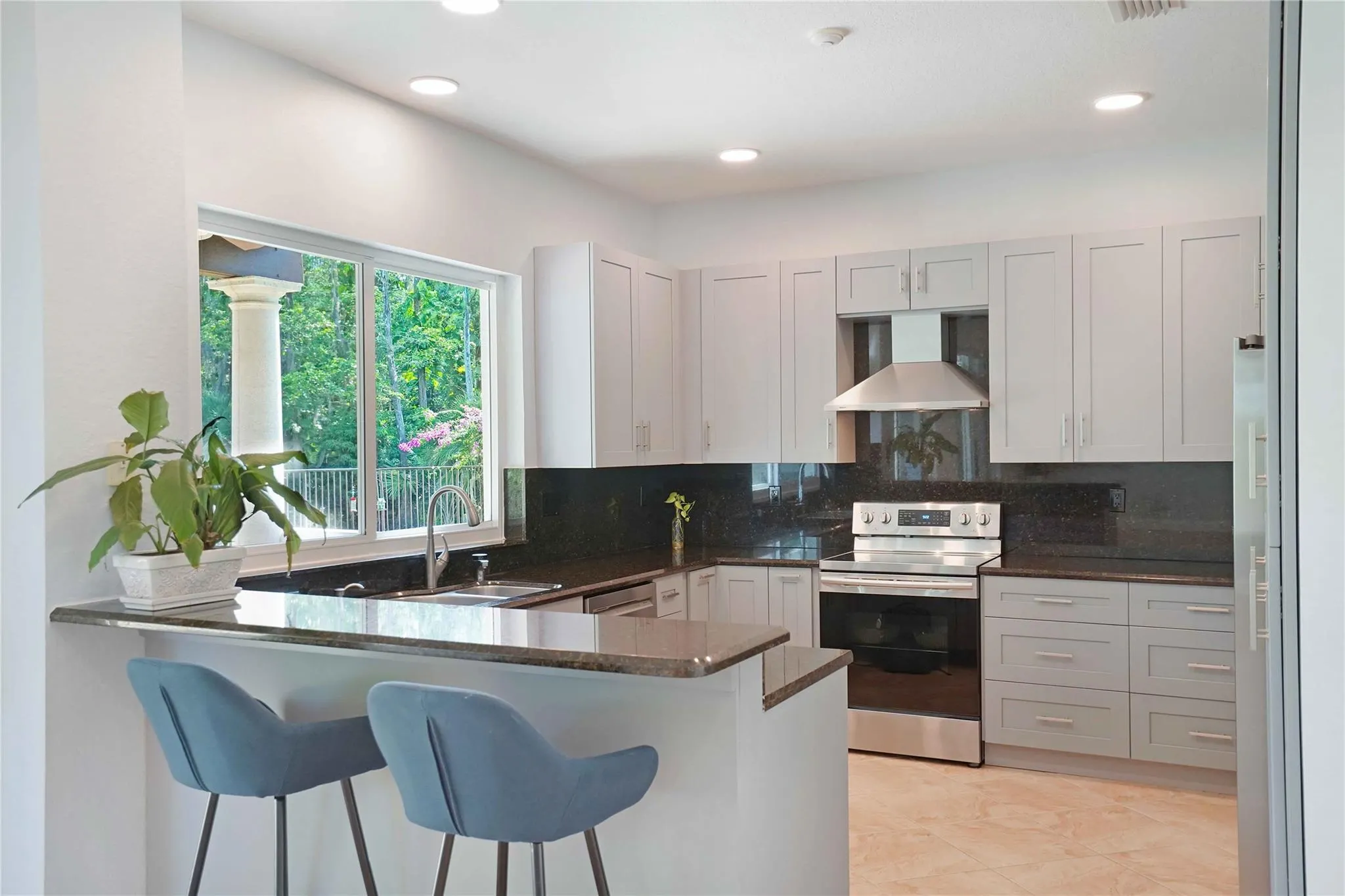 1828 NW 48th Ter