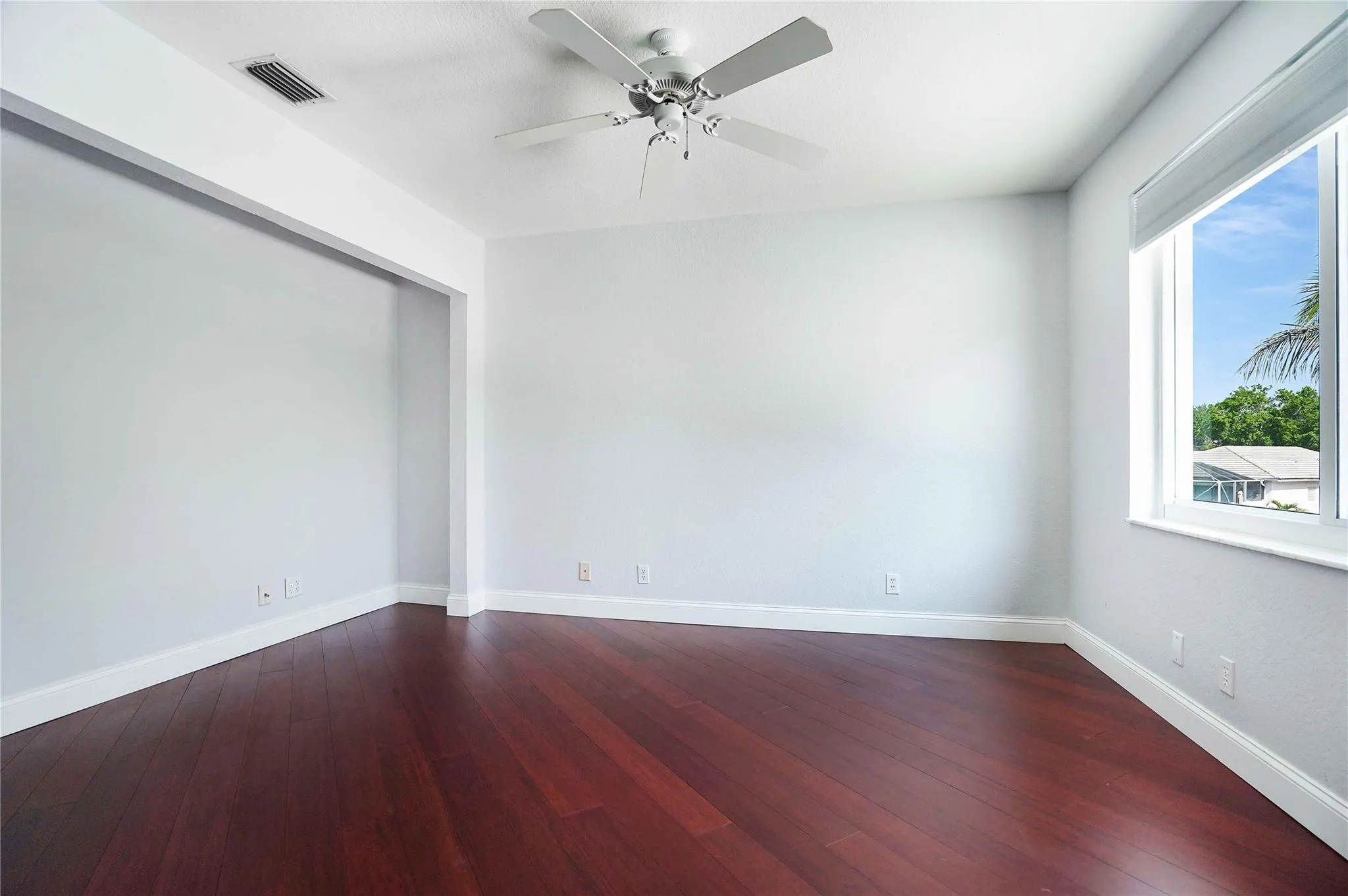1828 NW 48th Ter