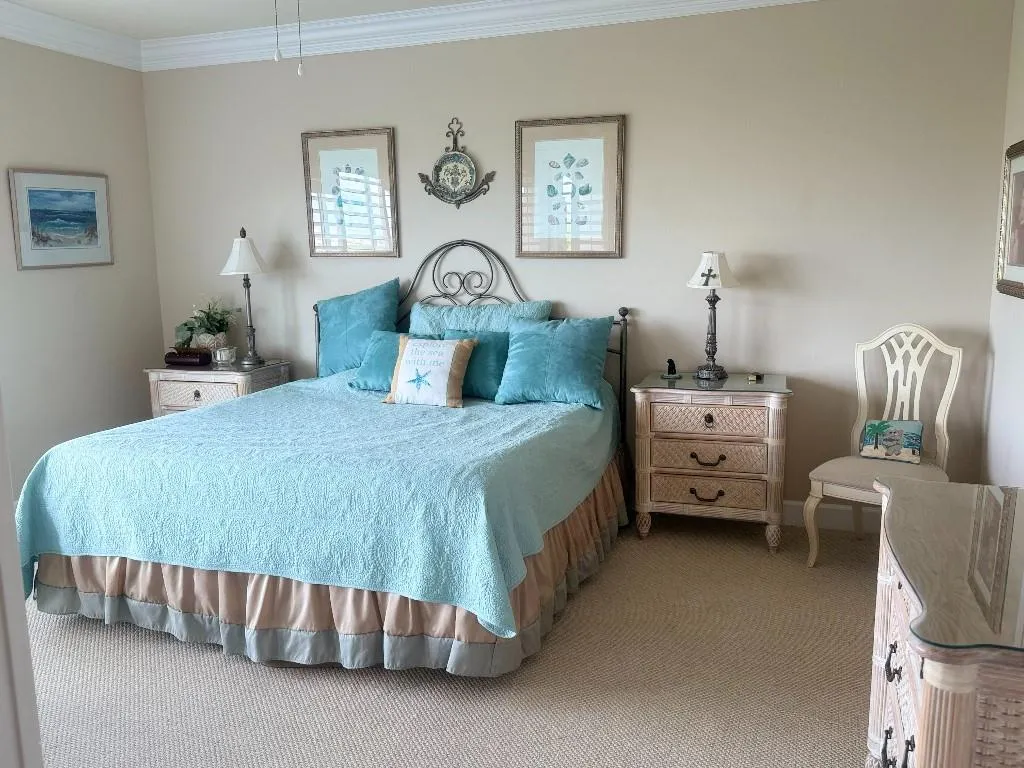 5242 Sea Chase Drive, #1