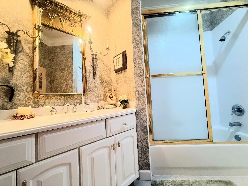 5242 Sea Chase Drive, #1