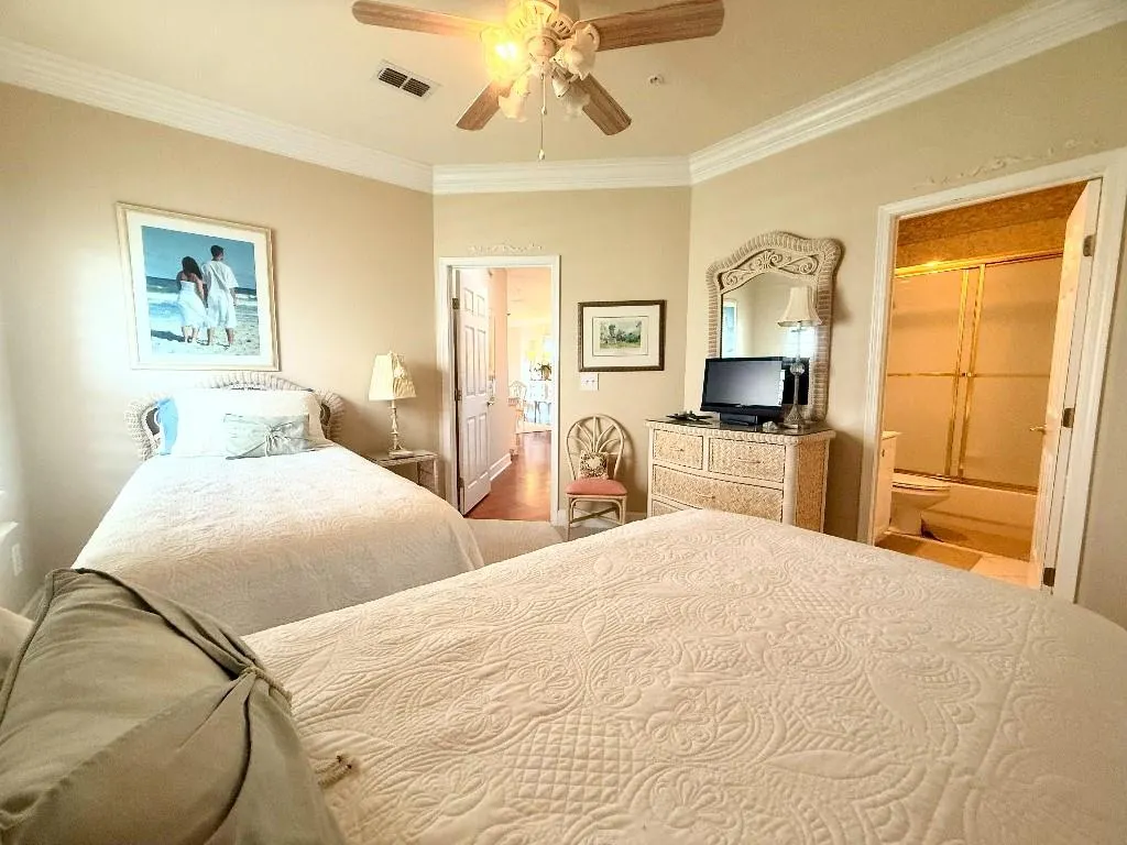 5242 Sea Chase Drive, #1