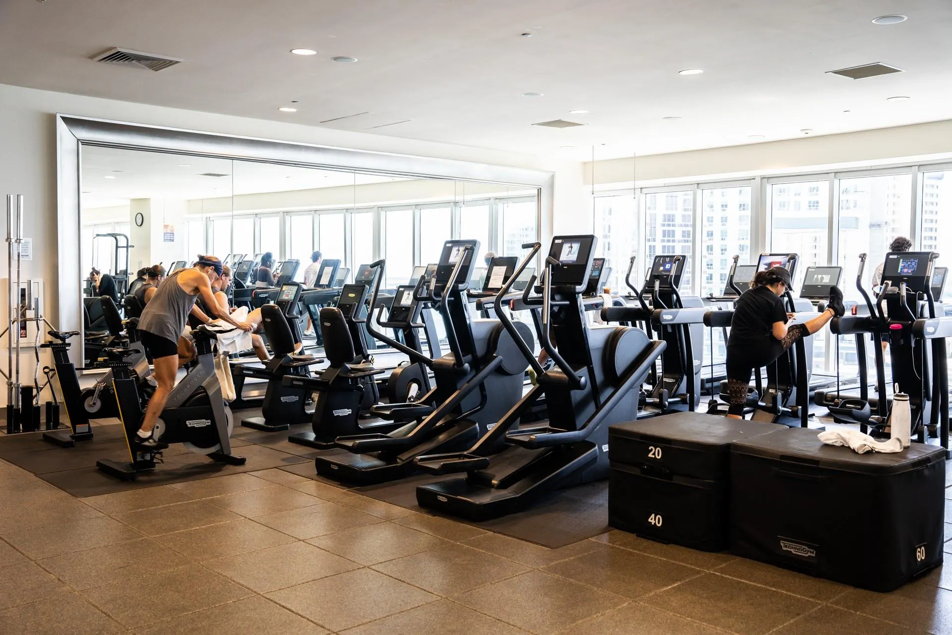 495 Brickell Ave, #811