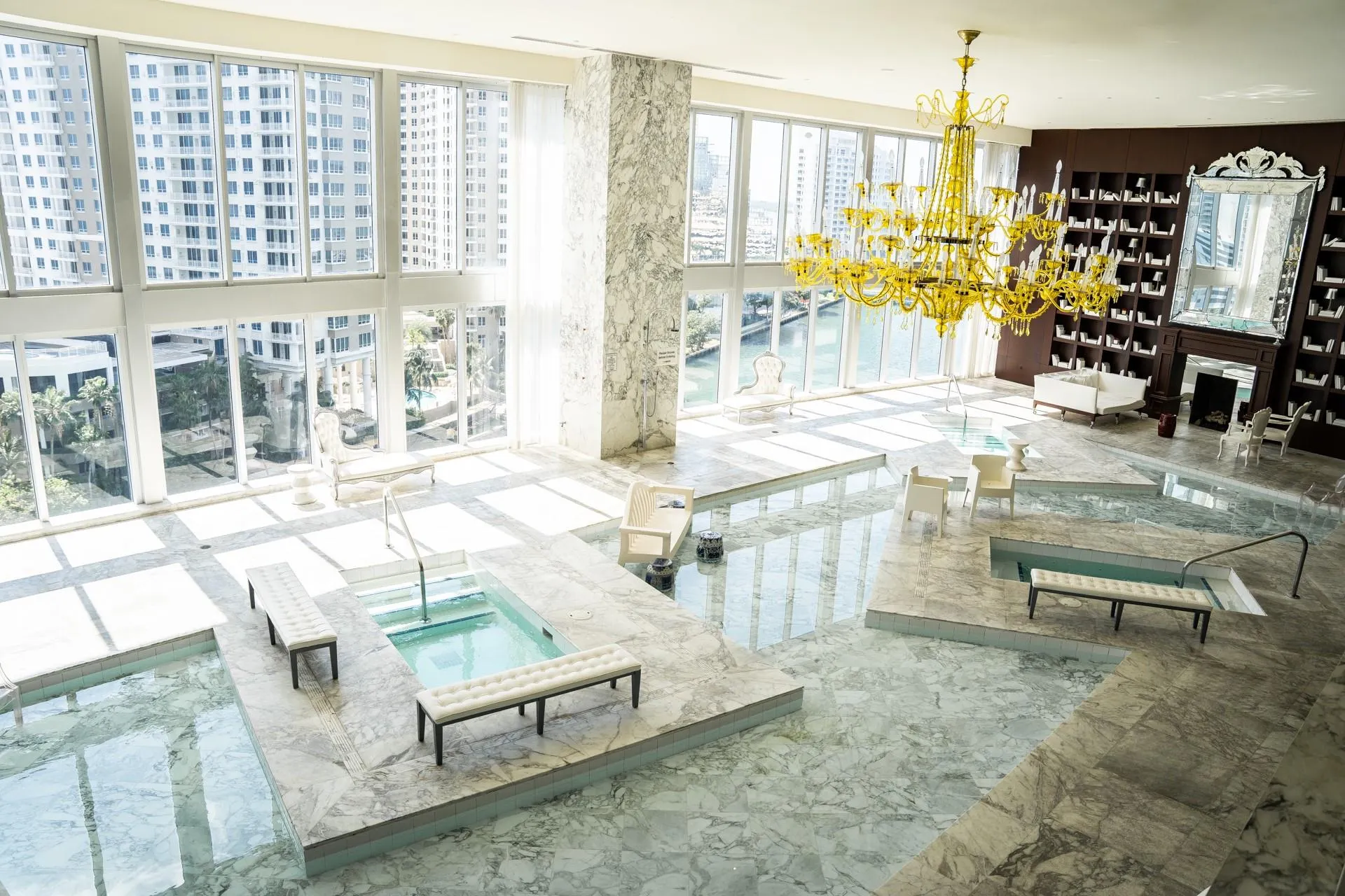 495 Brickell Ave, #811