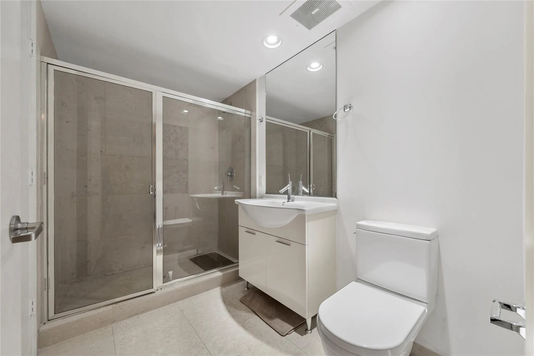 495 Brickell Ave, #811