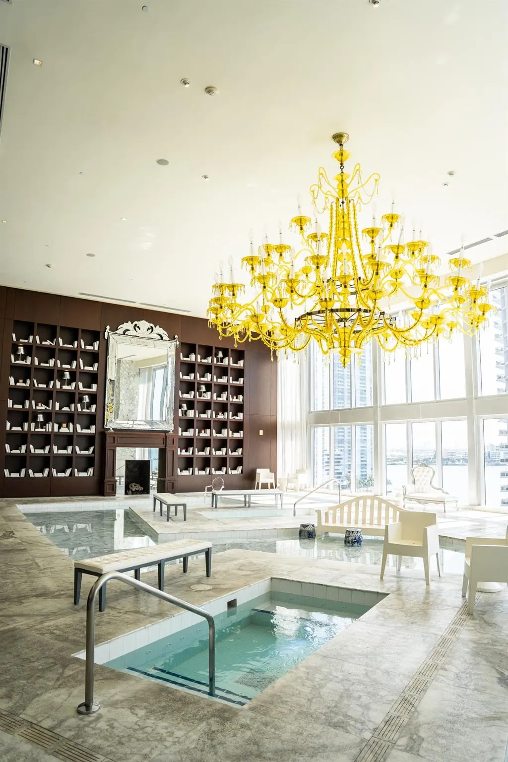 495 Brickell Ave, #811