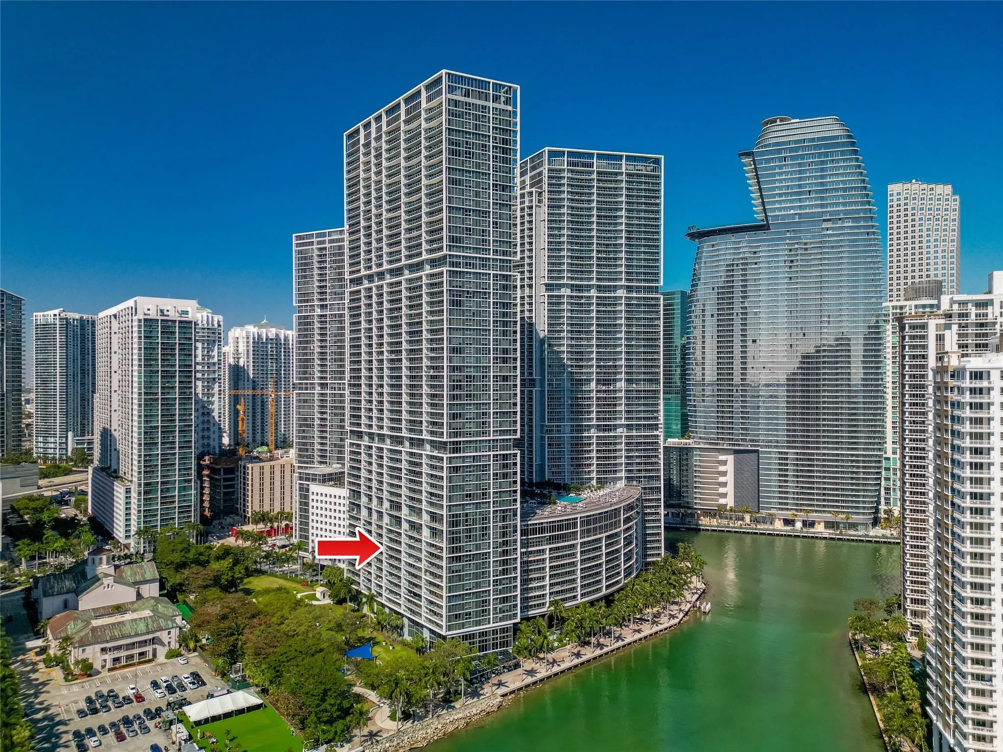 495 Brickell Ave, #811