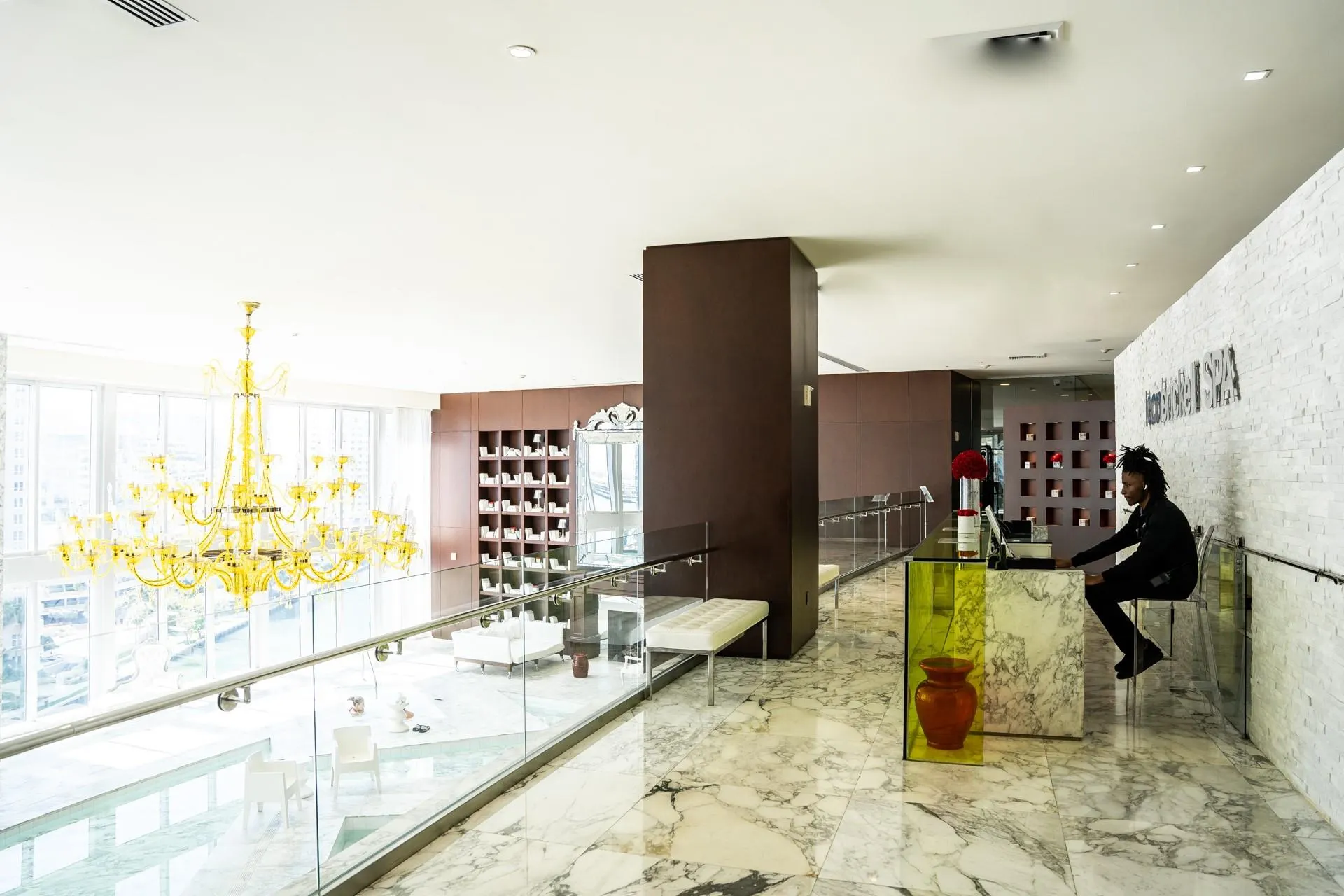 495 Brickell Ave, #811