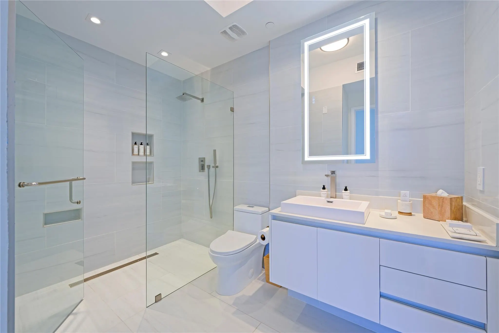 3100 N Ocean Dr, #HPH2