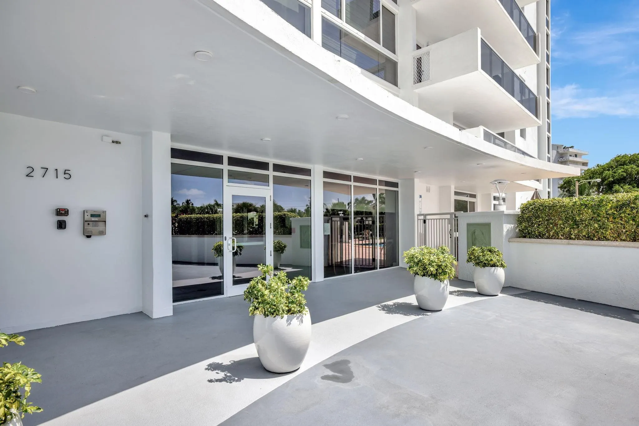 2715 N Ocean Blvd, #15D