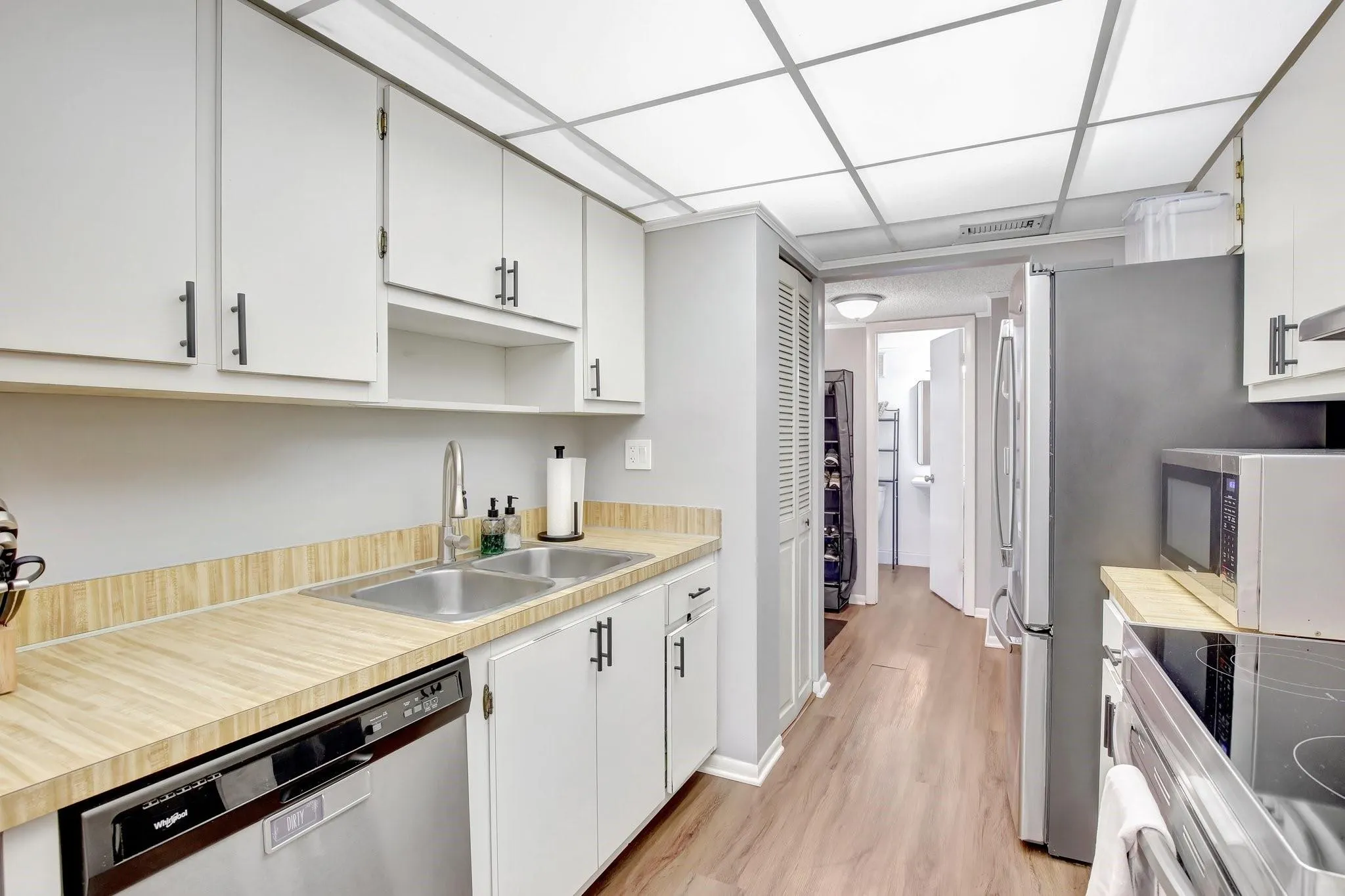 400 Commodore Dr, #313