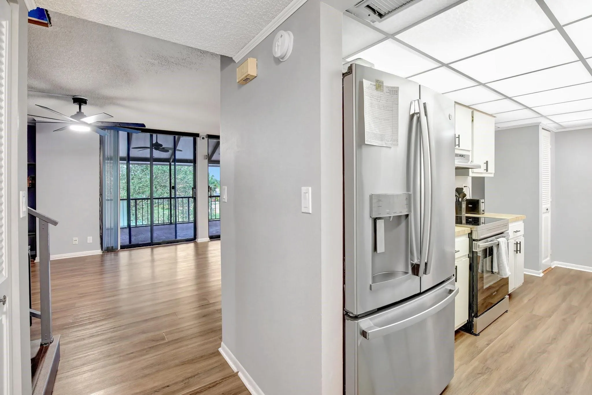 400 Commodore Dr, #313