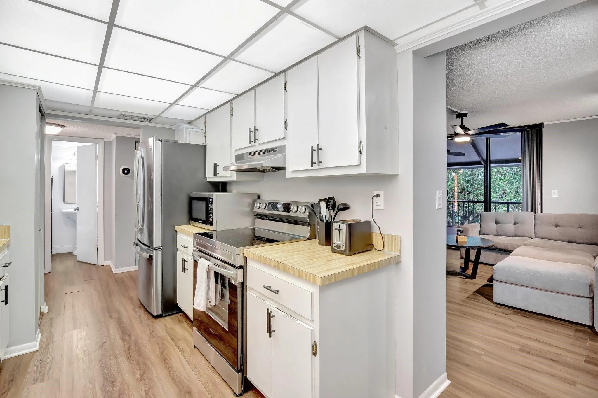 400 Commodore Dr, #313