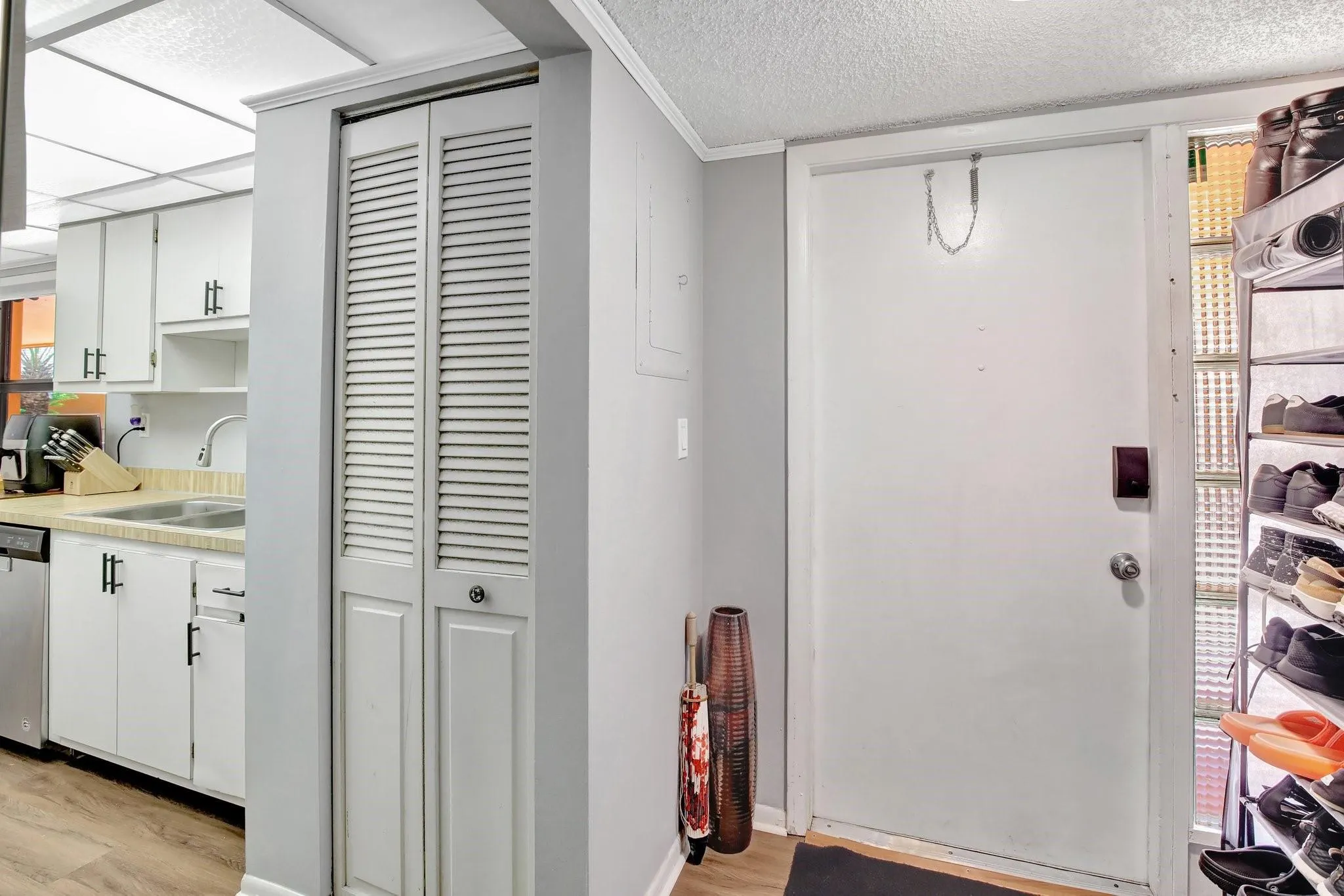 400 Commodore Dr, #313