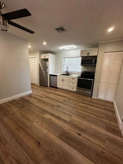 11201 nw 24th