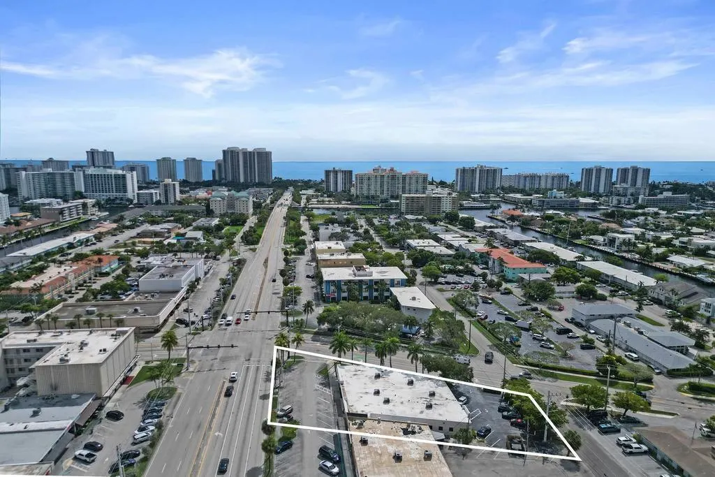 2780 E Oakland Park Blvd