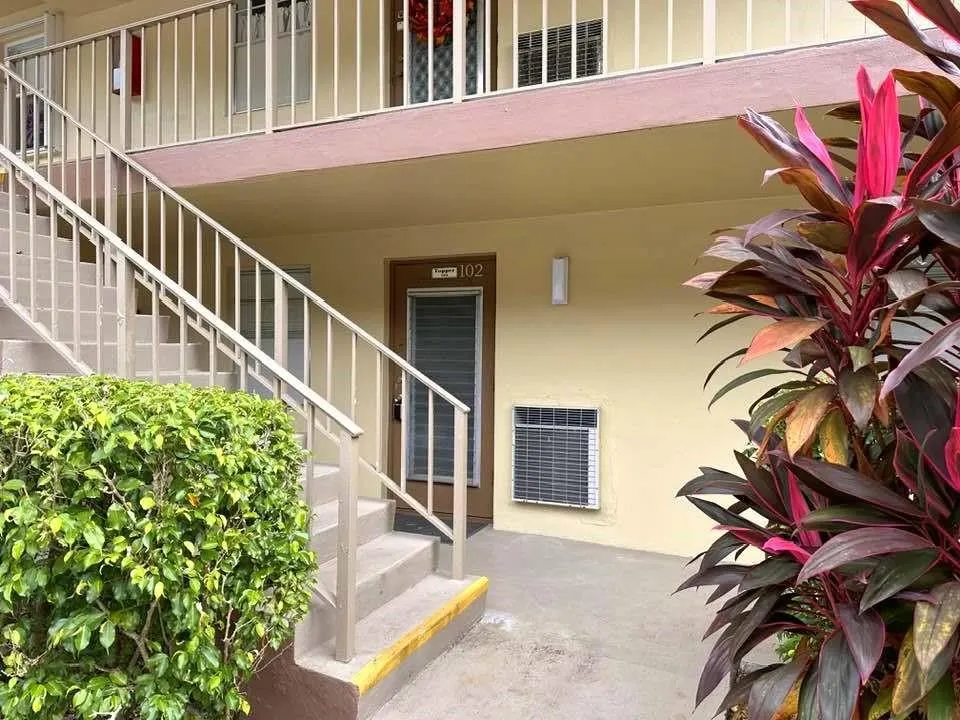 7490 NW 1st St, #102