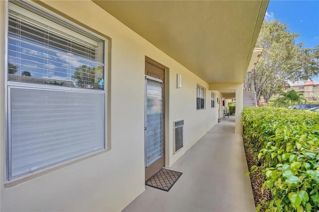 7490 NW 1st St, #102