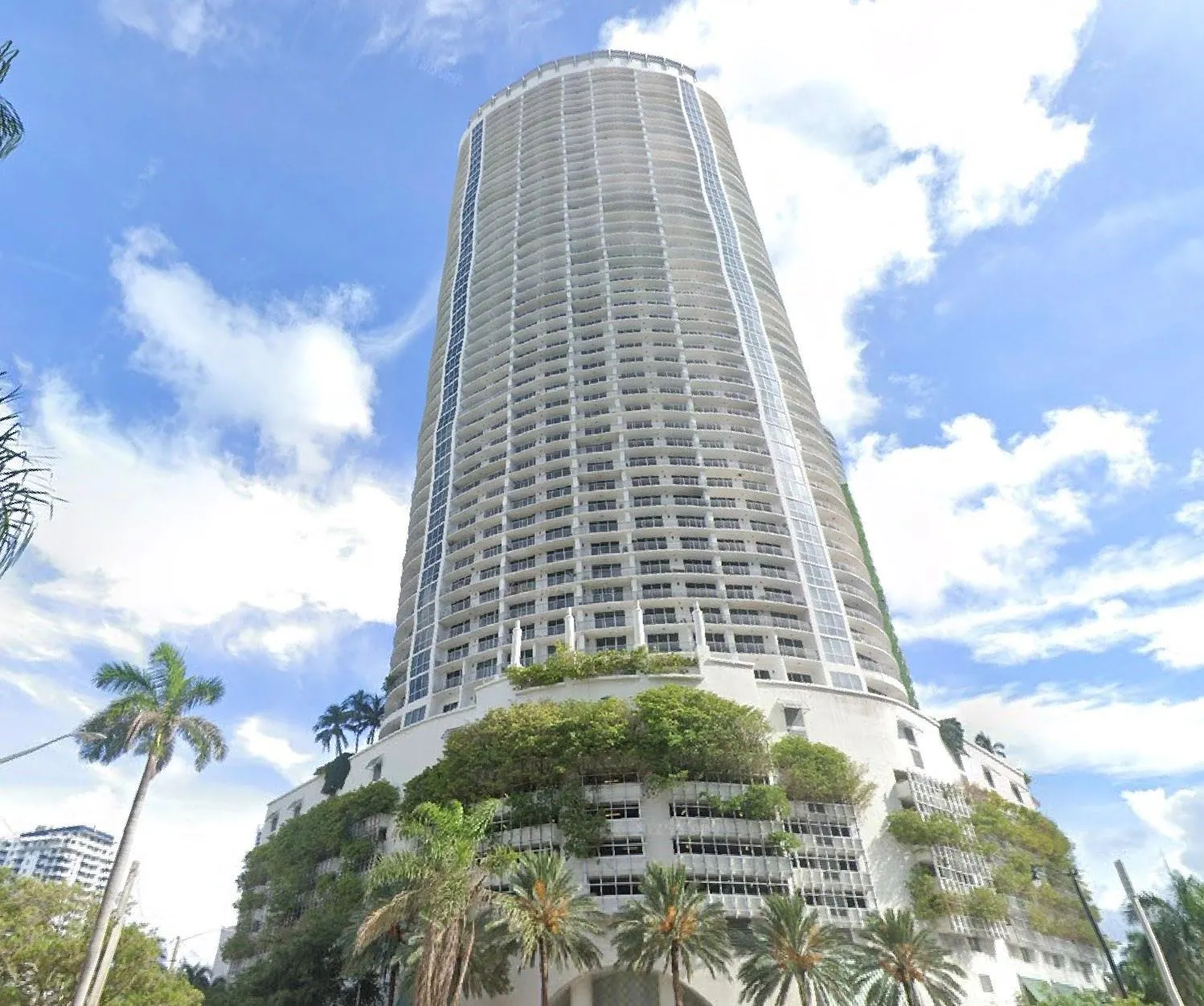 1750 N Bayshore Dr, #1112