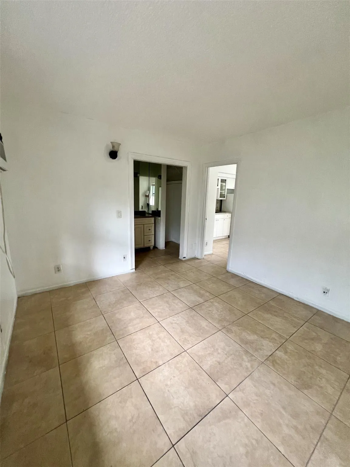 2918 N Ocean Blvd, #2