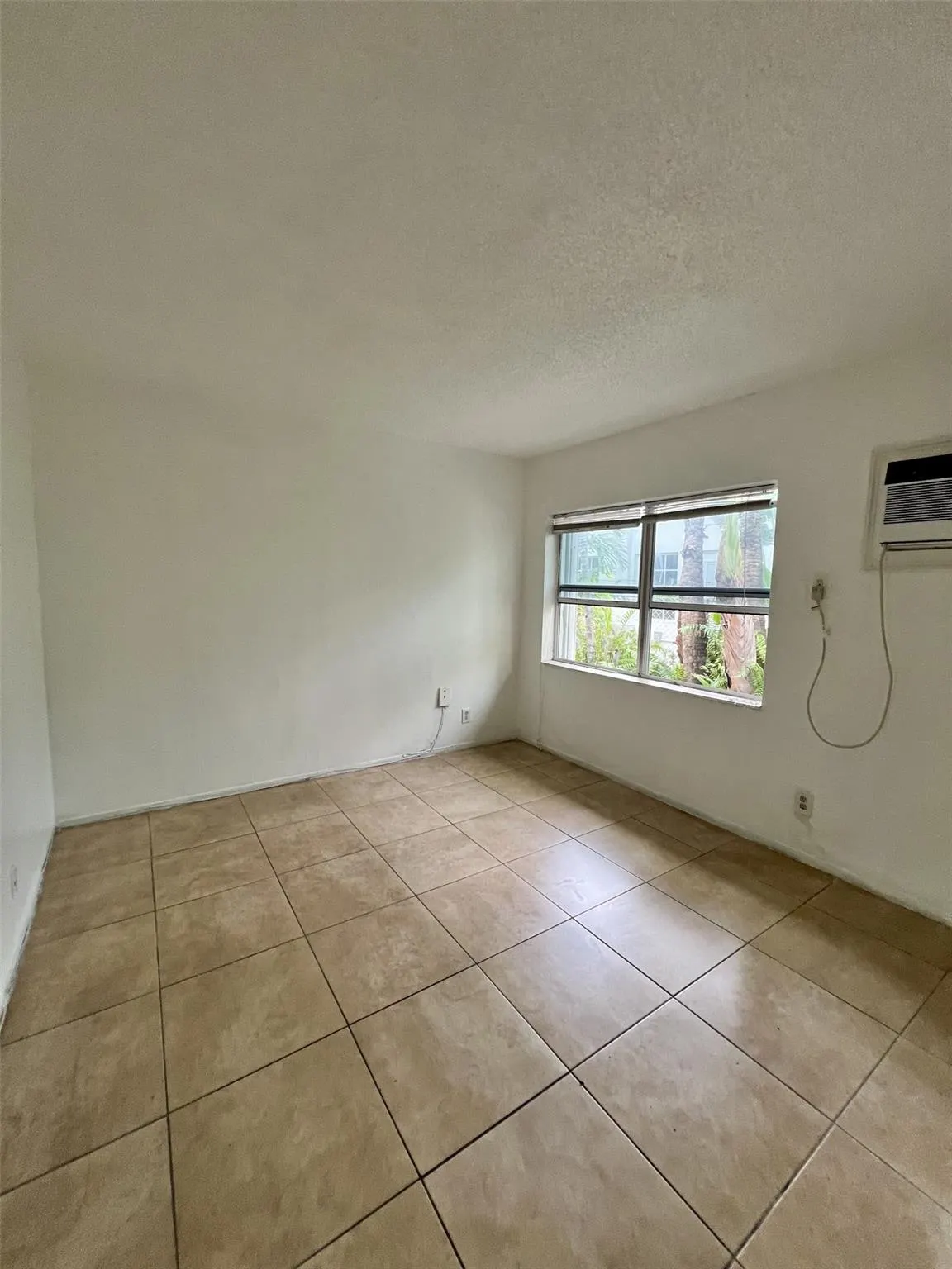 2918 N Ocean Blvd, #2