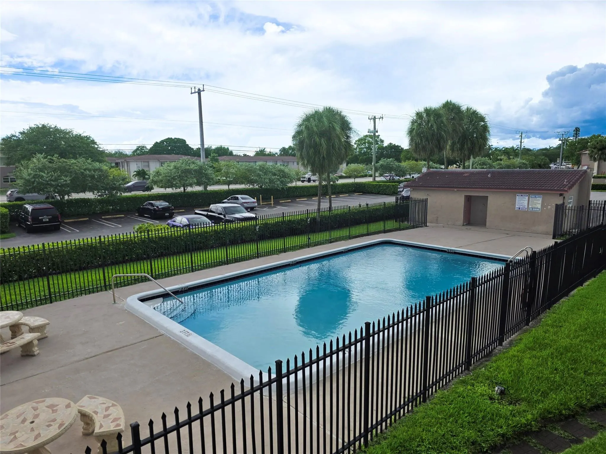 3187 Coral Ridge Dr