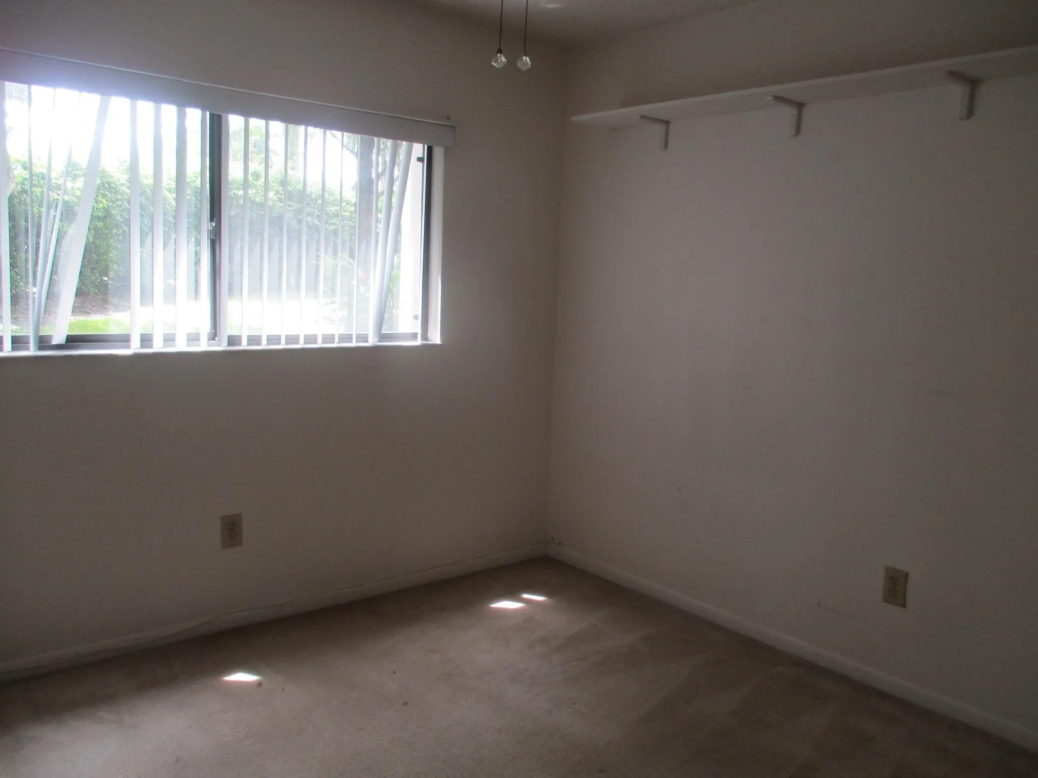 10753 W Clairmont Cir, #106