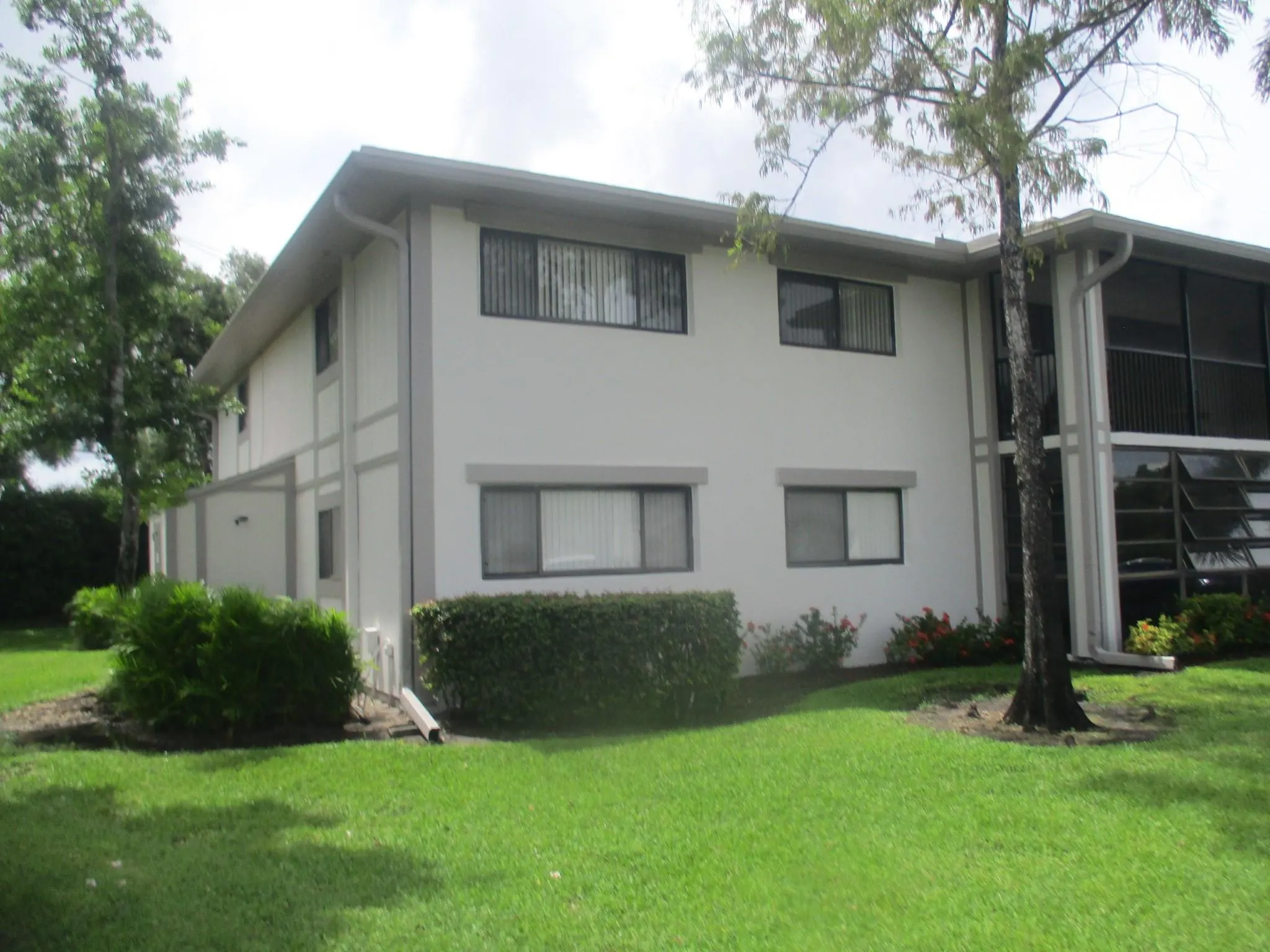 10753 W Clairmont Cir, #106