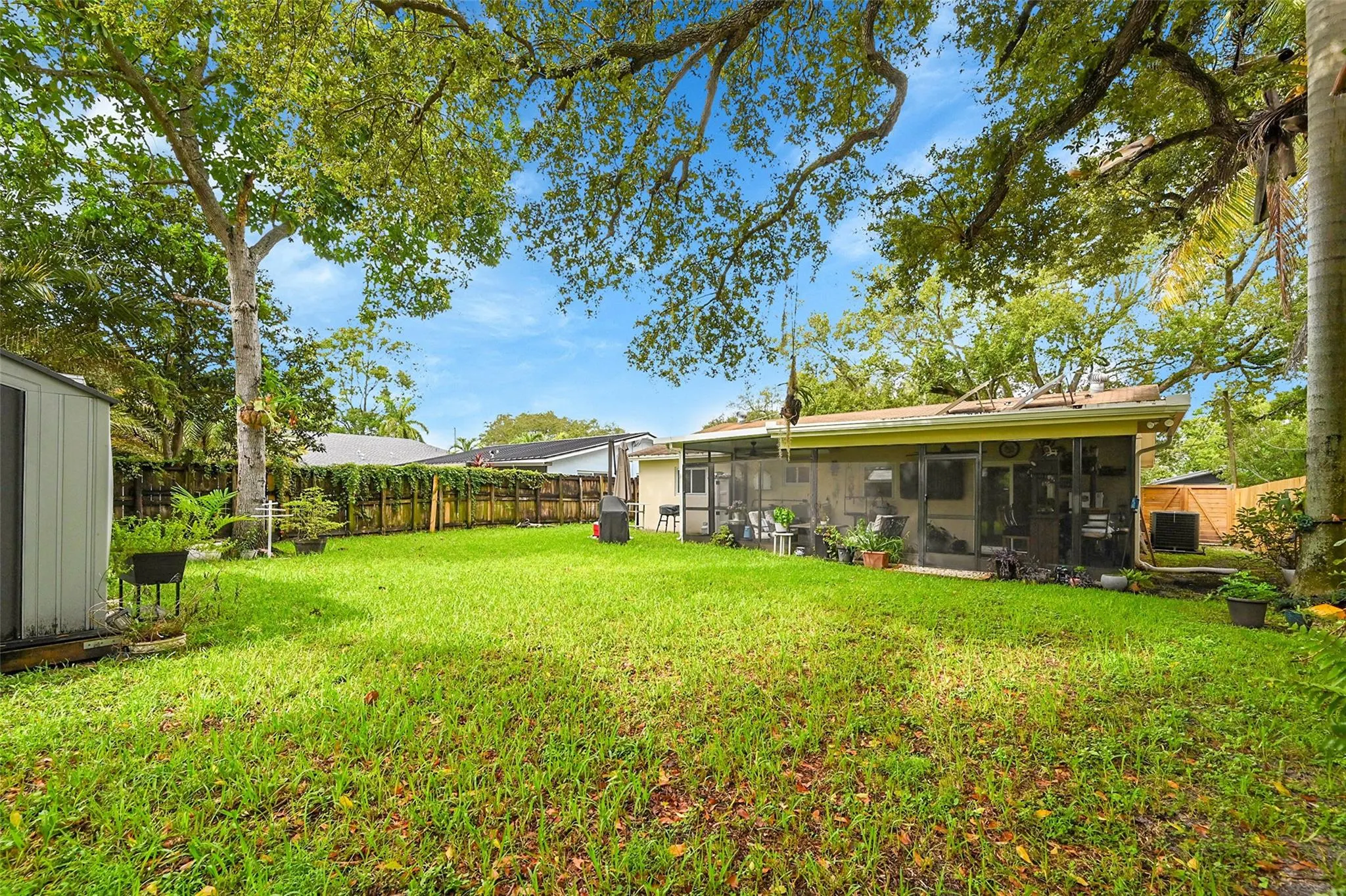 4540 SW 26th Ter