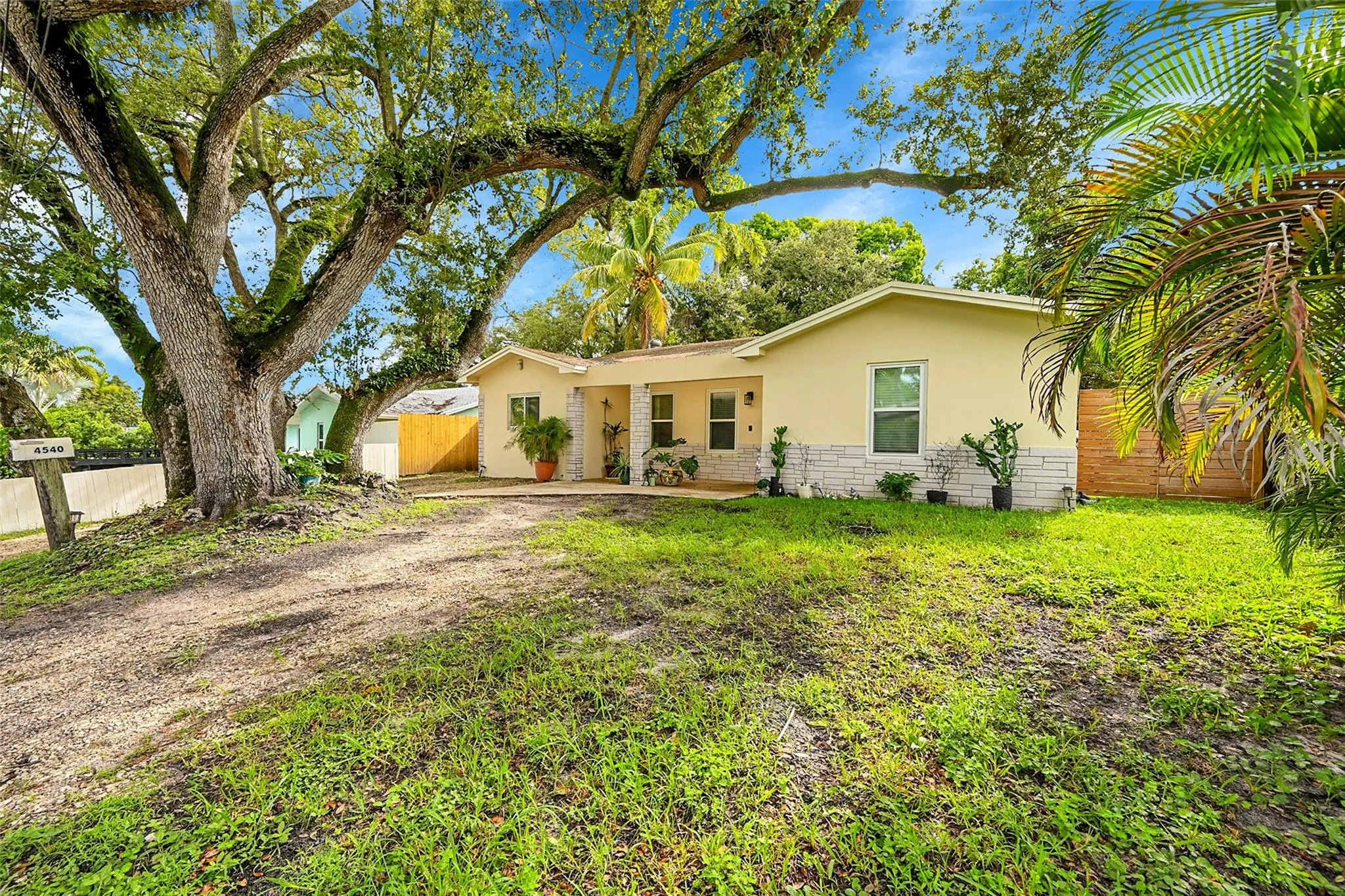 4540 SW 26th Ter