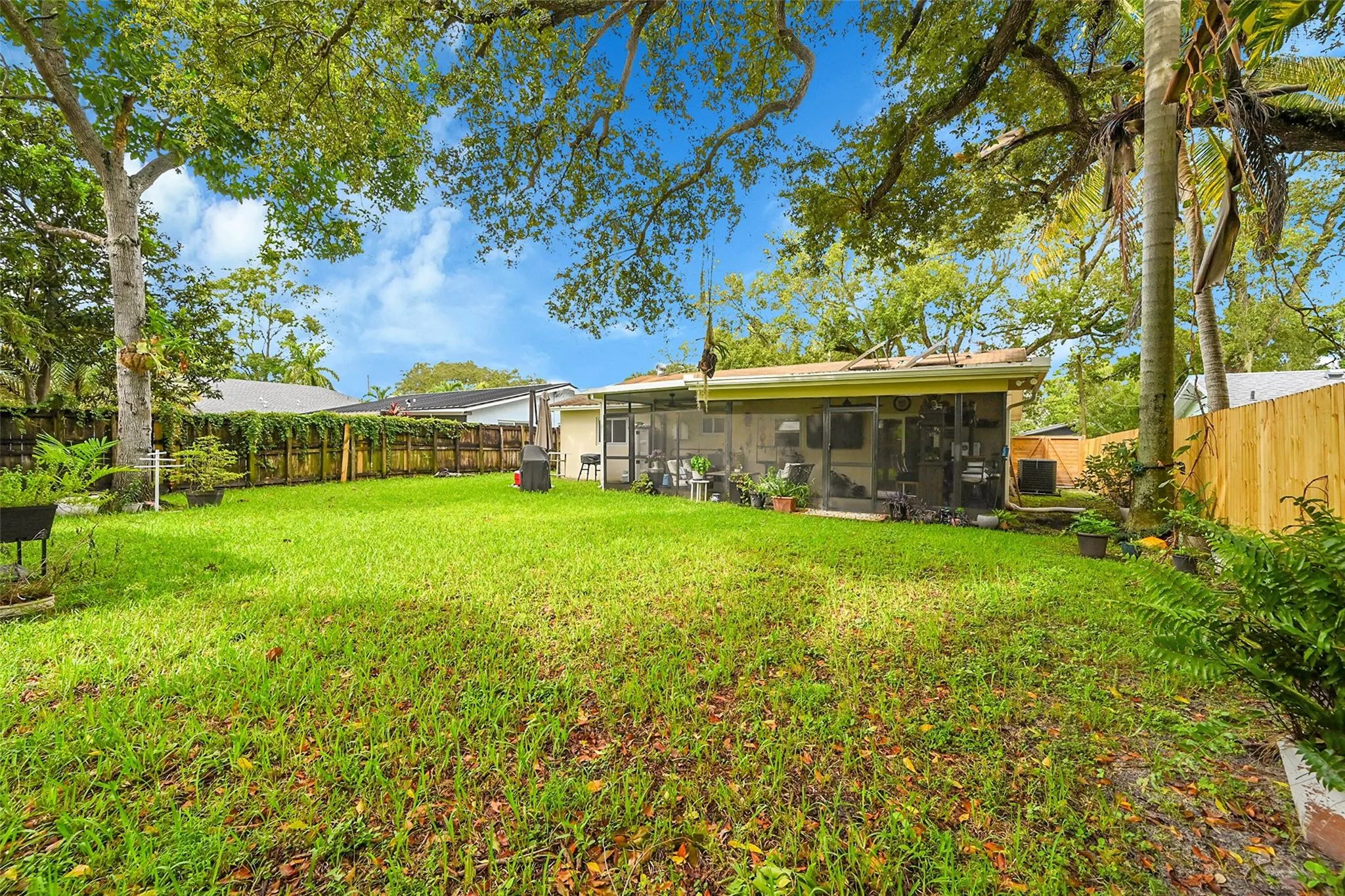 4540 SW 26th Ter