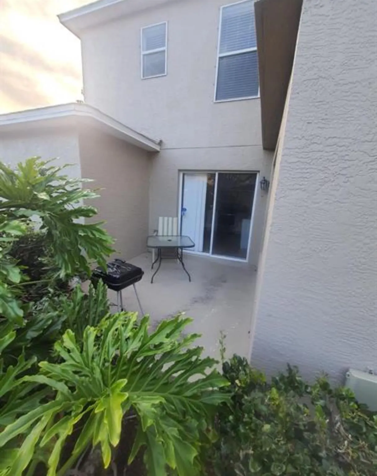 1733 Pointe West Way