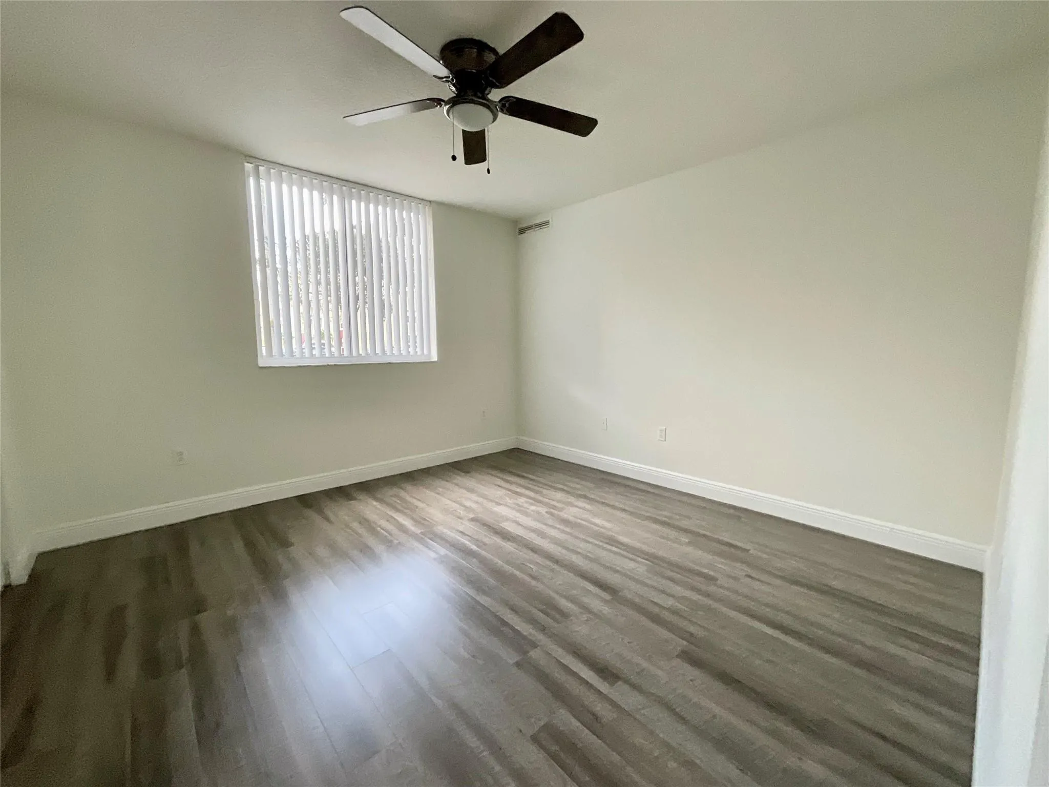 17350 NW 68th Ave, #300-301
