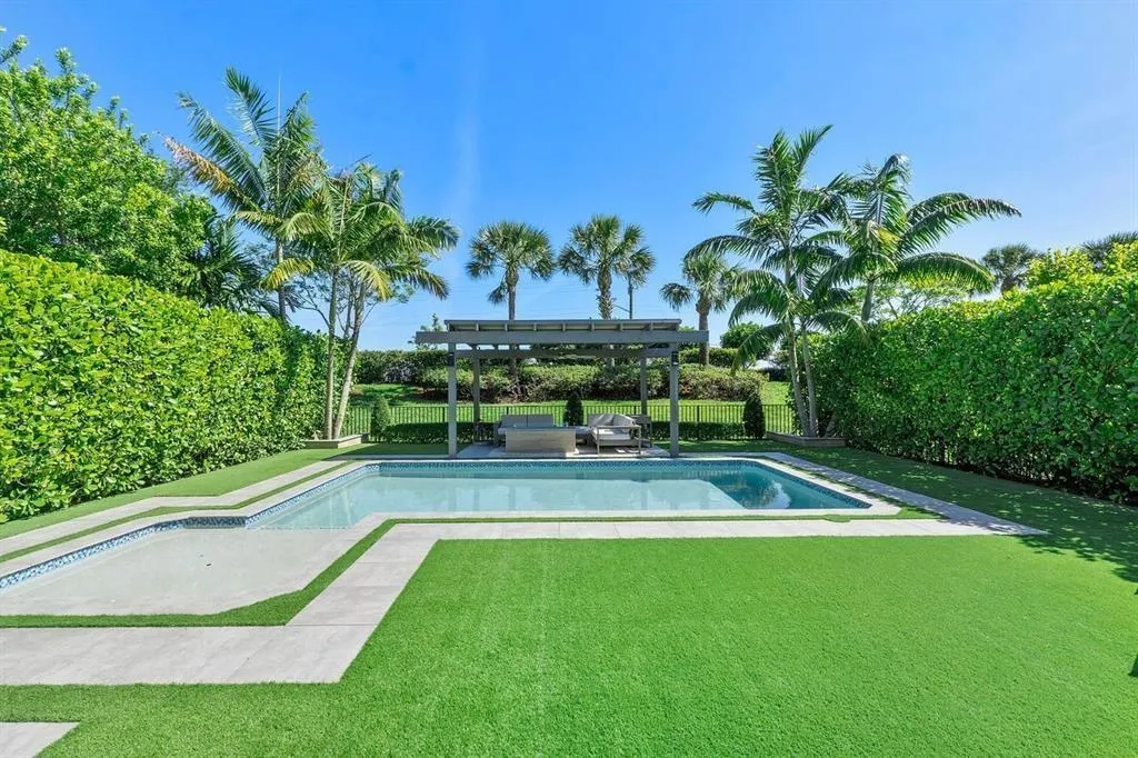 11133 Meridian Dr