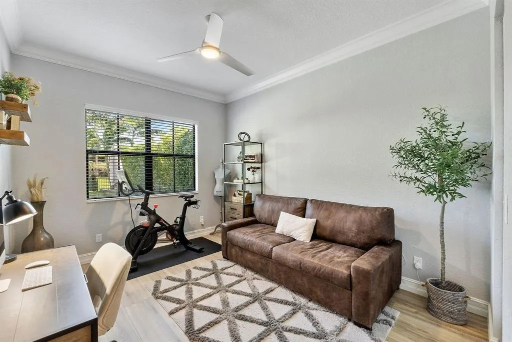 11133 Meridian Dr