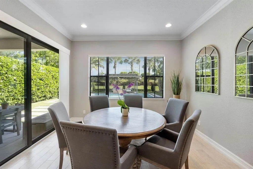 11133 Meridian Dr