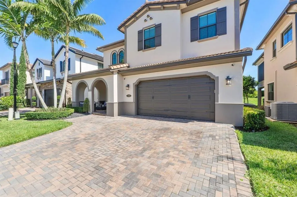 11133 Meridian Dr