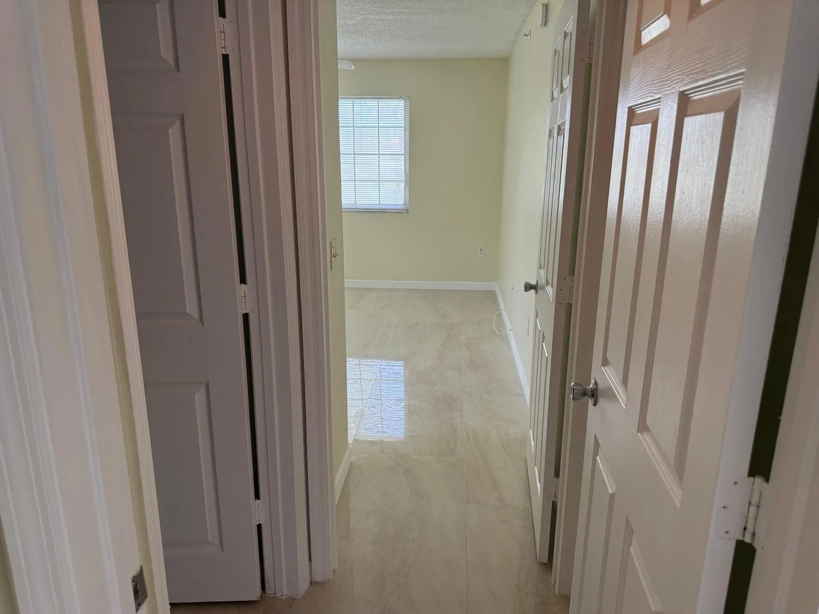 5061 Wiles Rd, #202