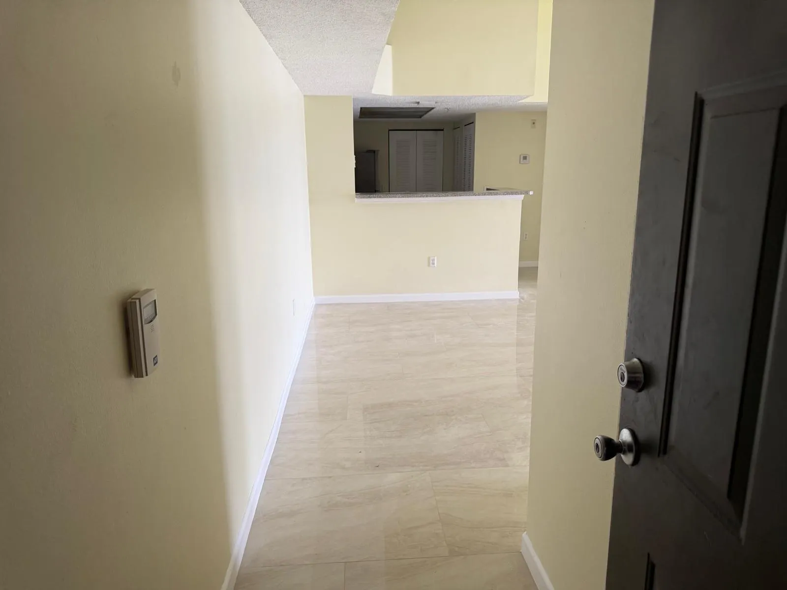 5061 Wiles Rd, #202