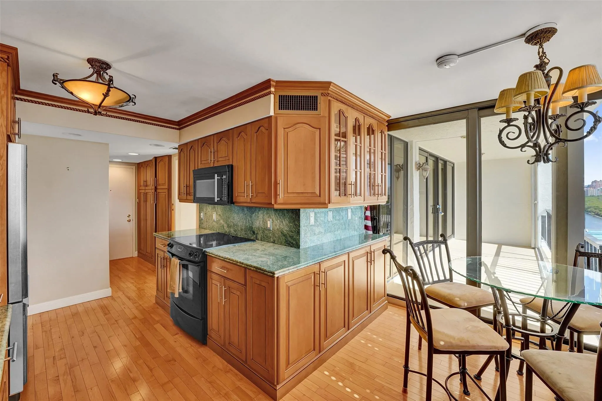 936 Intracoastal Dr, #11C