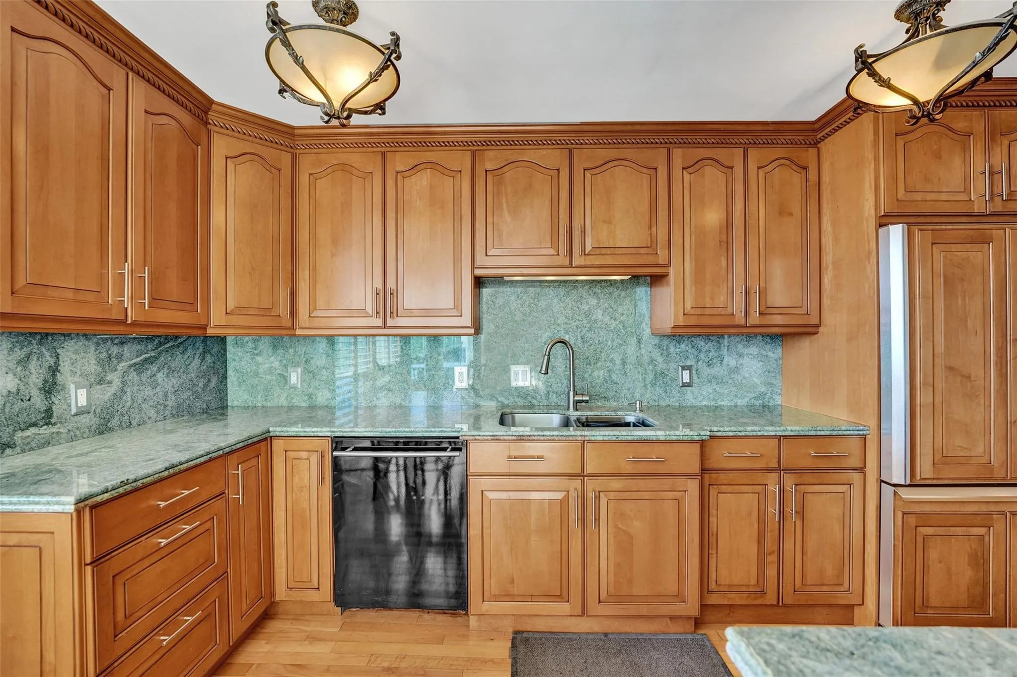 936 Intracoastal Dr, #11C