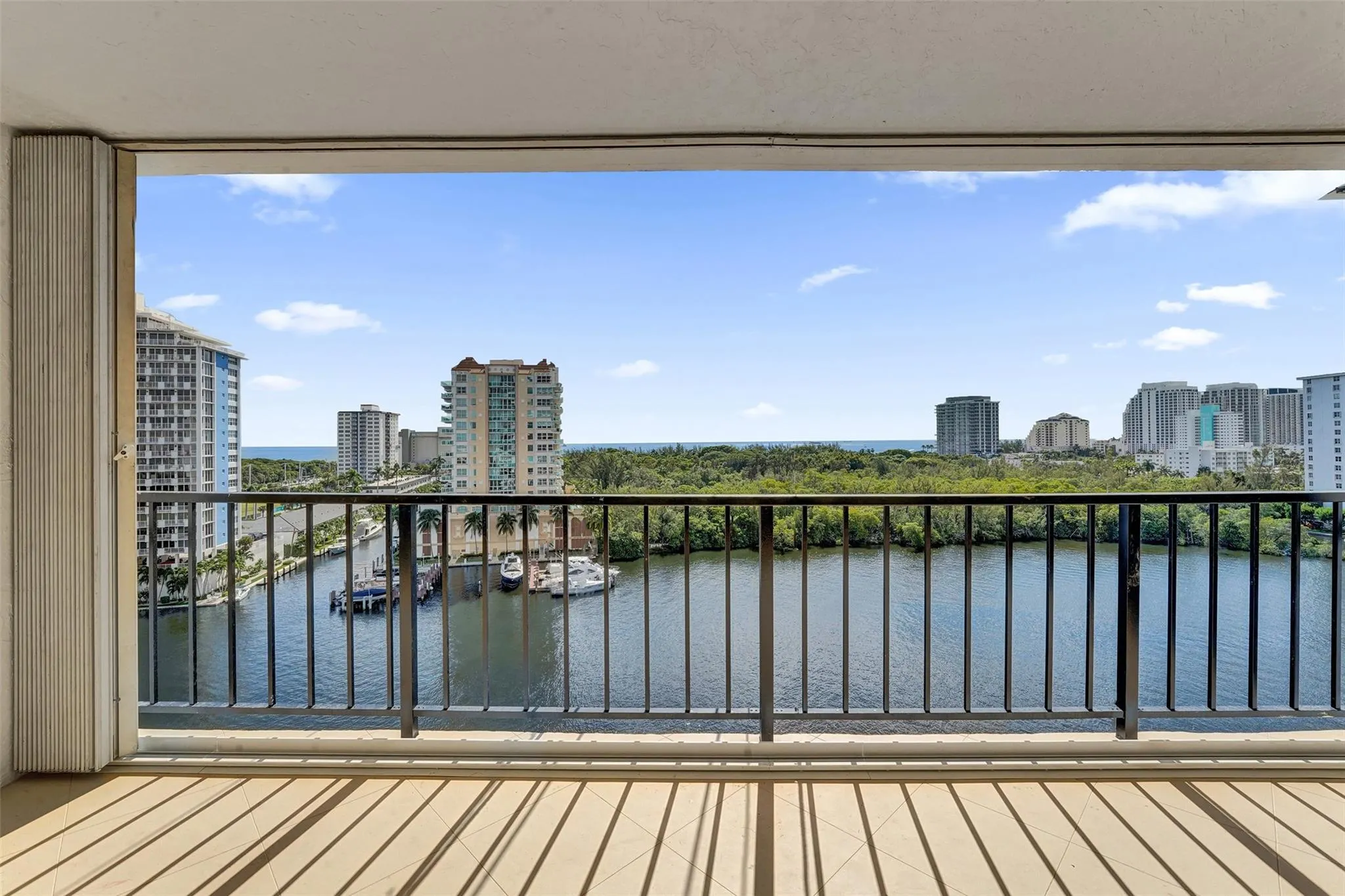 936 Intracoastal Dr, #11C