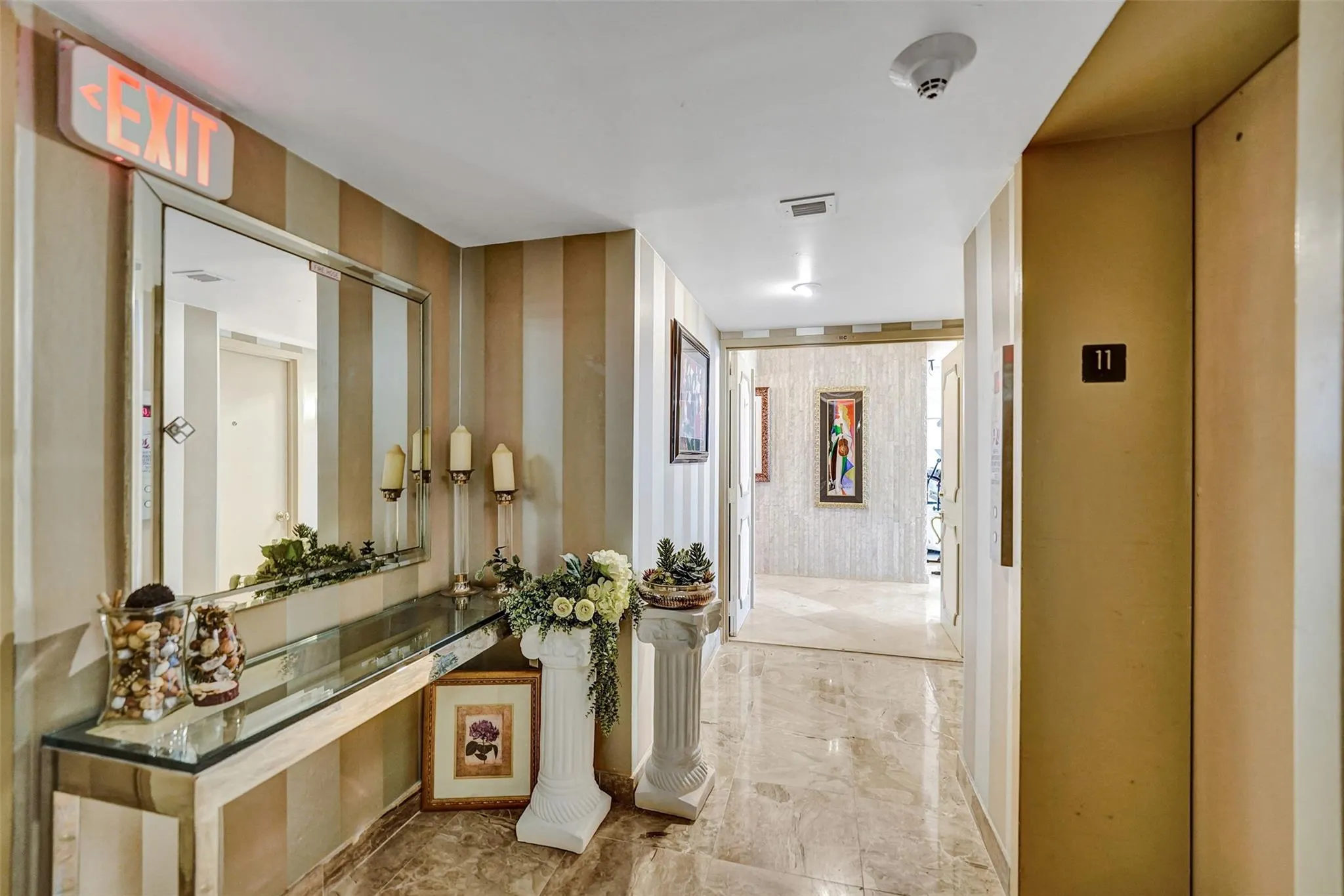 936 Intracoastal Dr, #11C