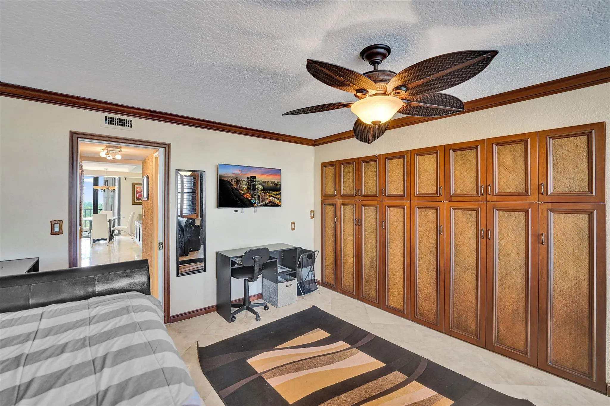 936 Intracoastal Dr, #11C