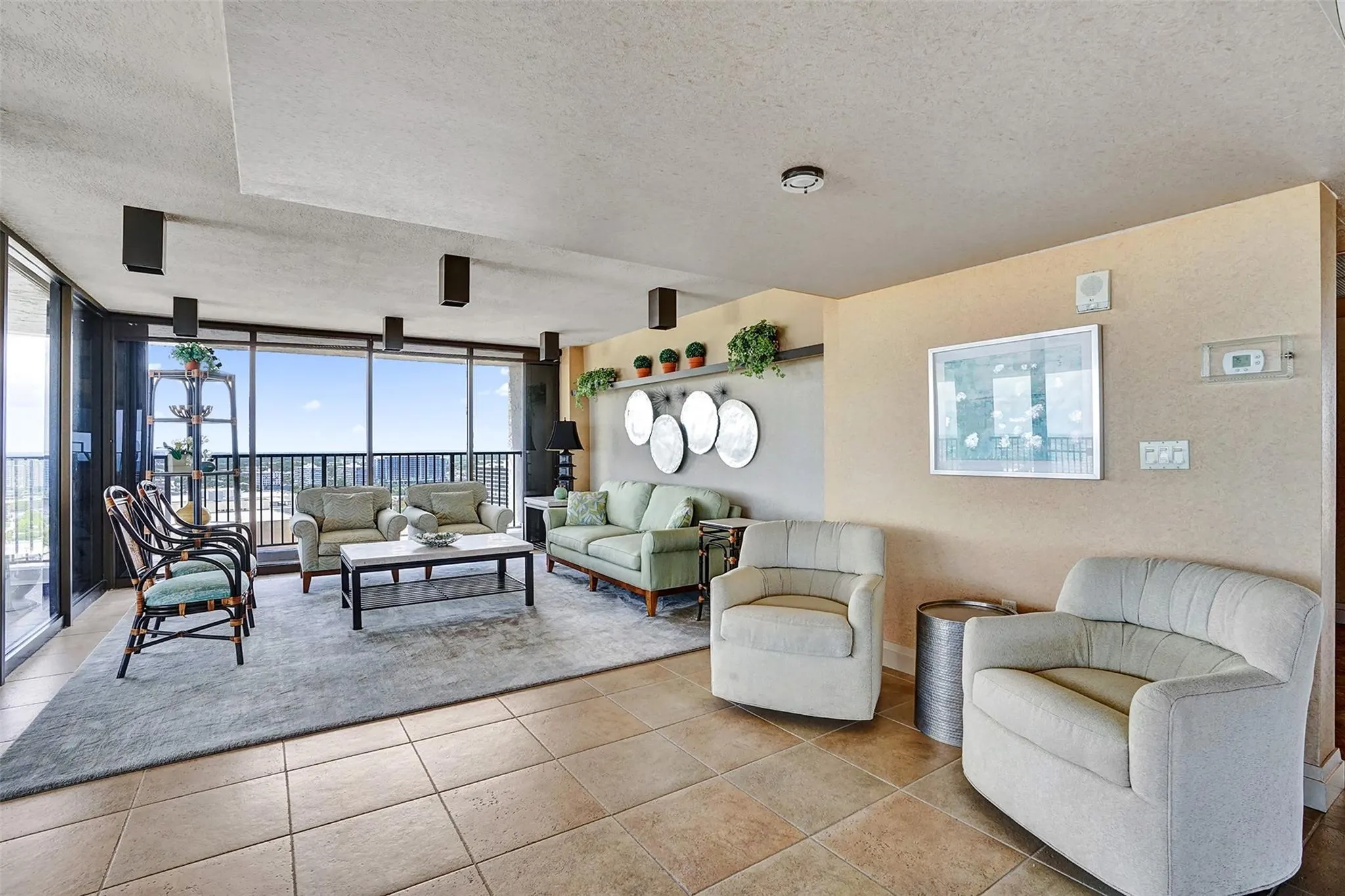 936 Intracoastal Dr, #11C
