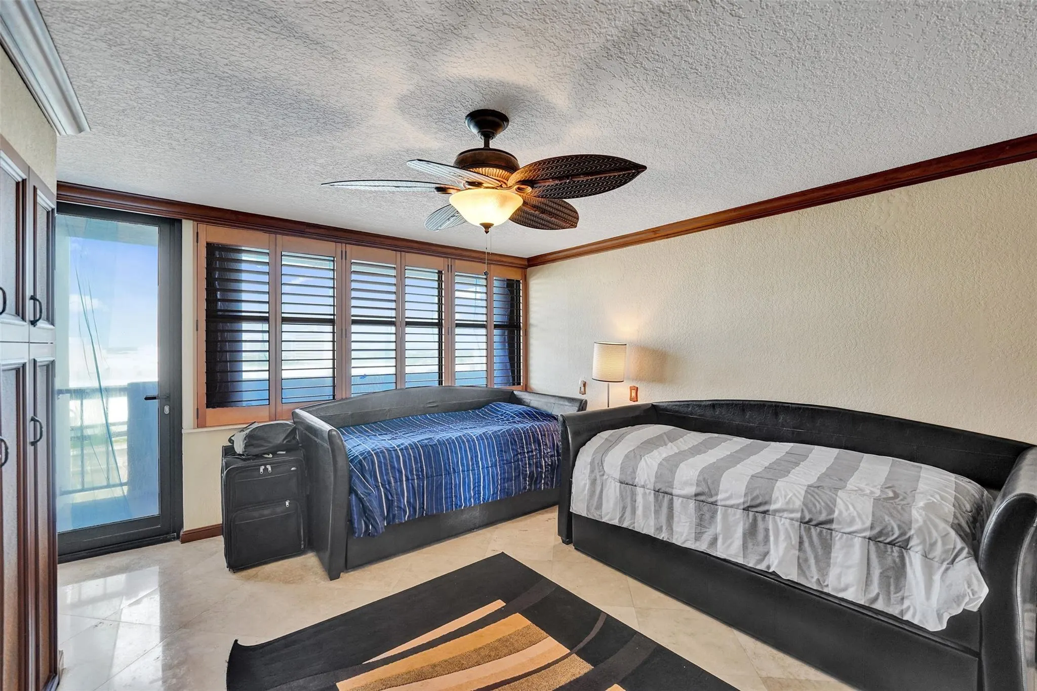 936 Intracoastal Dr, #11C