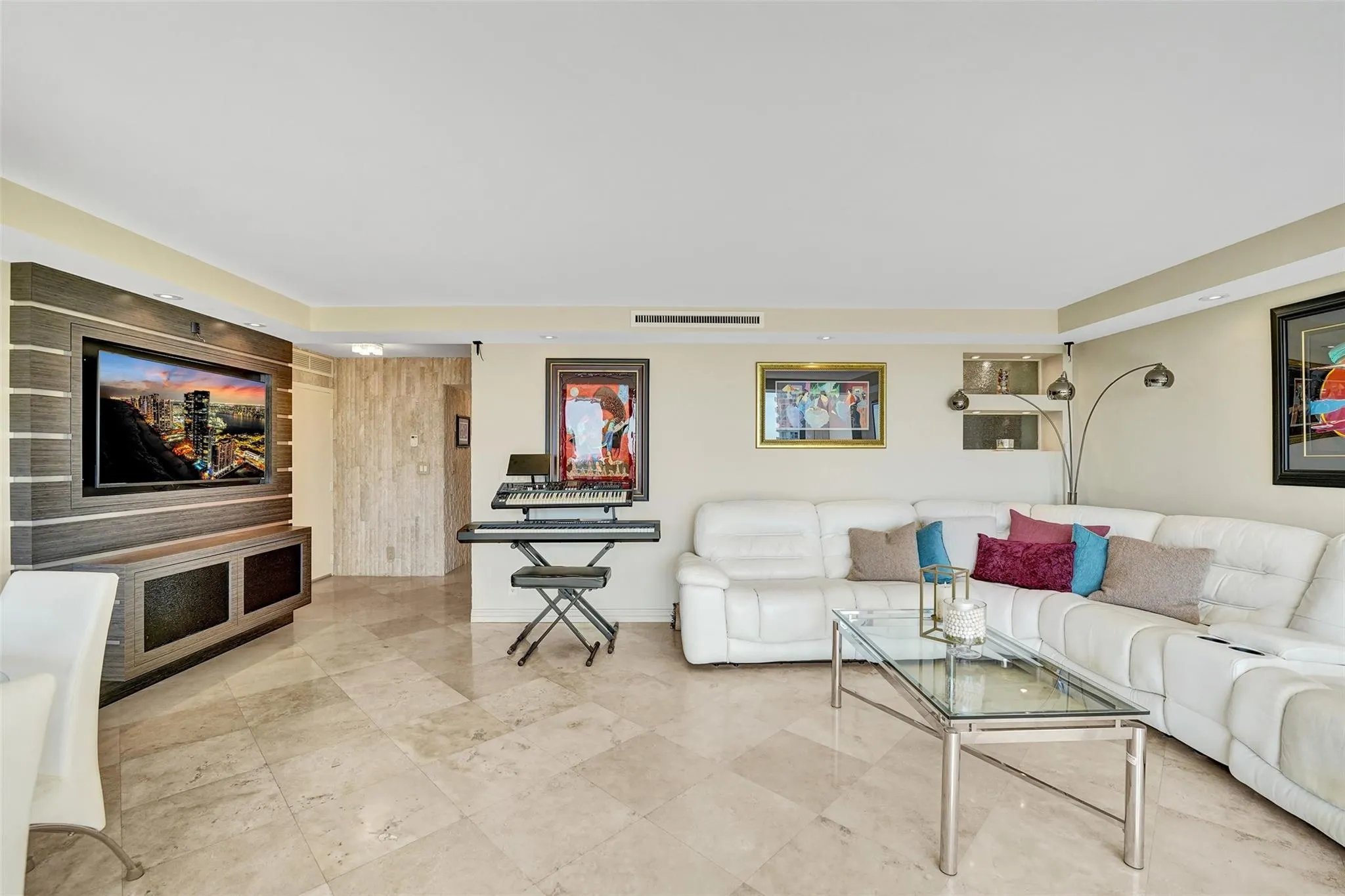 936 Intracoastal Dr, #11C