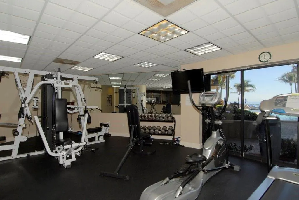 3800 Galt Ocean Dr, #605