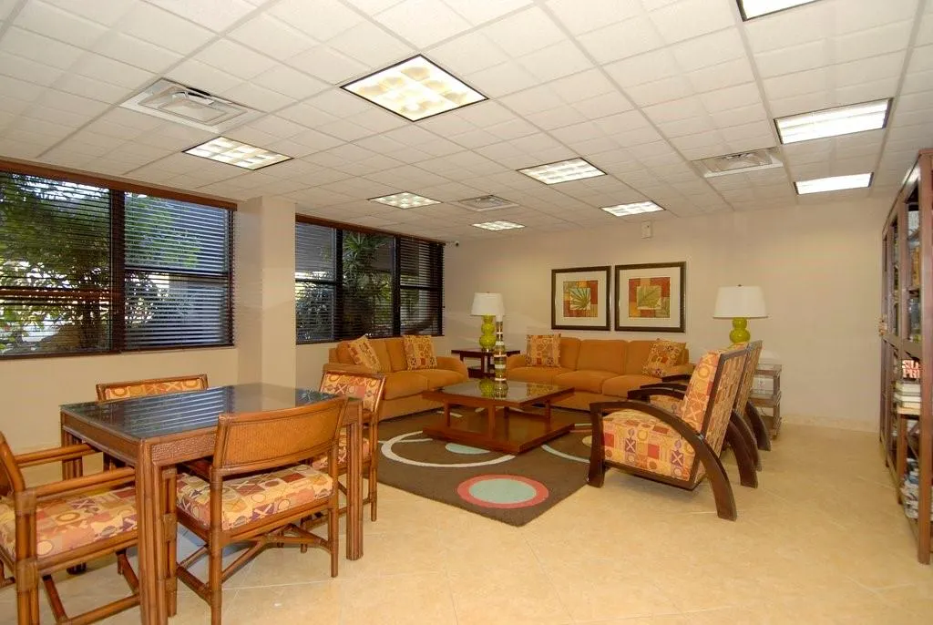 3800 Galt Ocean Dr, #605